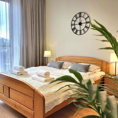 Apartamenty Velvet كوشتيليسكا المظهر الخارجي الصورة